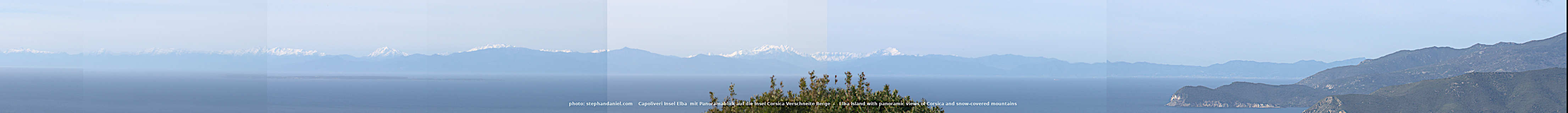 Capoliveri Insel Elba  mit Panoramablick auf die Insel Corsica Verschneite Berge